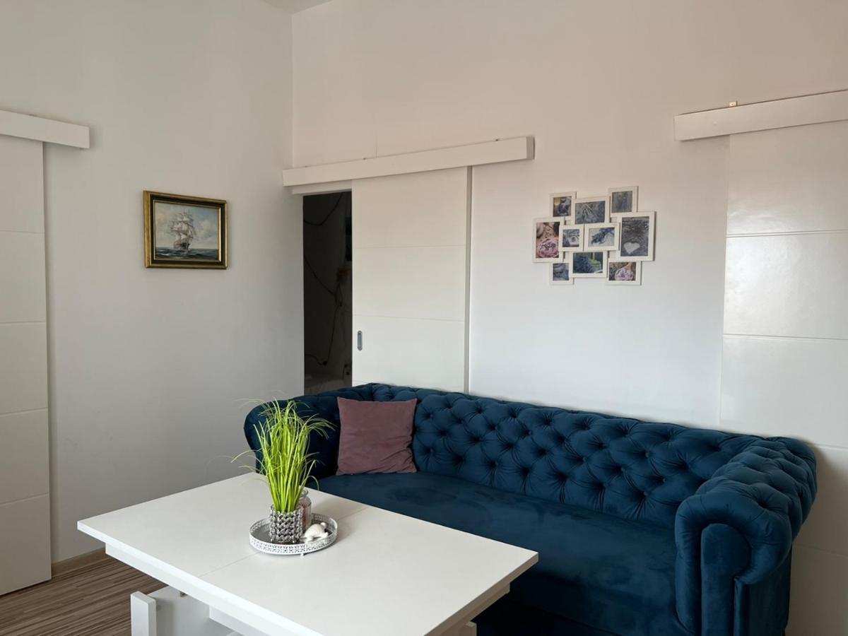 Apartmán Apartman Emova Pula Exteriér fotografie